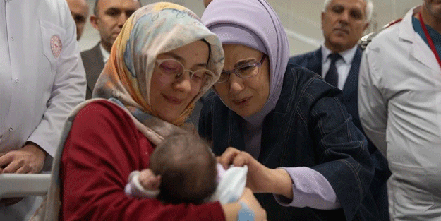 İlk ziyaretçisi Emine Erdoğan oldu