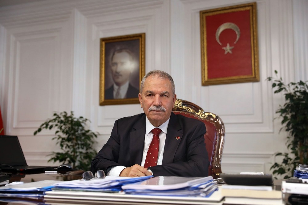 İlkadım Belediyesi halk oyunları kursuna yoğun ilgi 