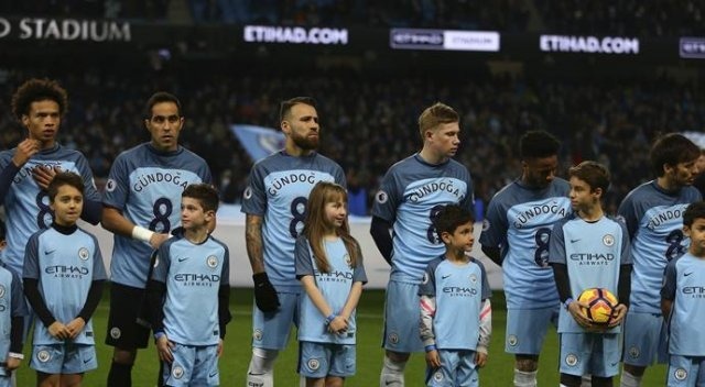 İlkay Gündoğan'a takım arkadaşlarından destek