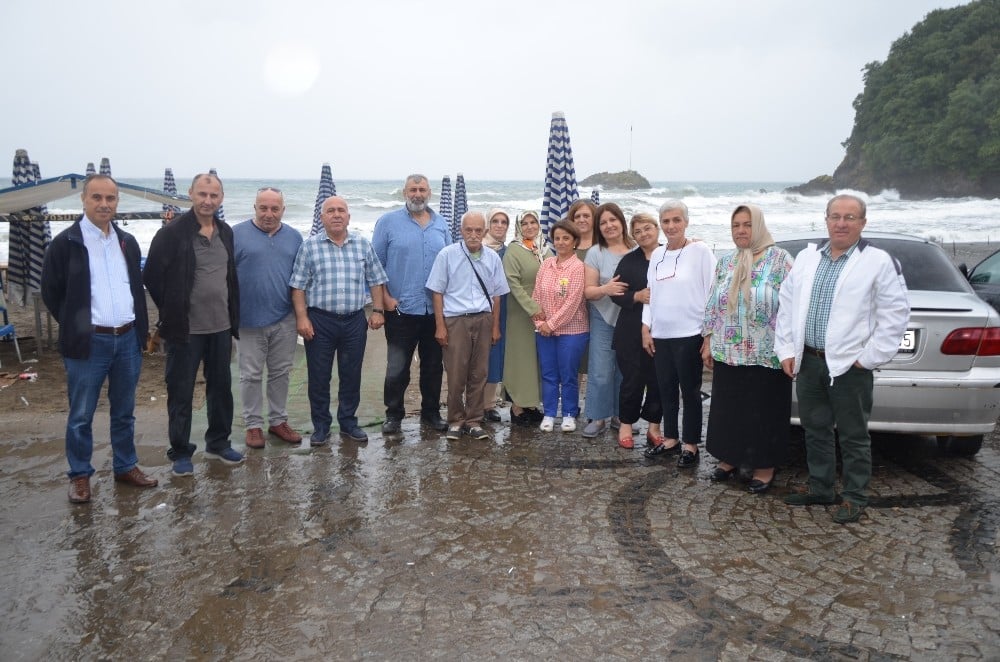 İlkokul arkadaşları 46 yıl sonra buluştu 