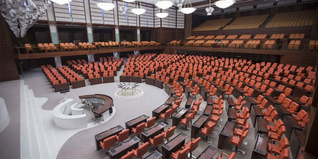 İllet İttifakı Meclis'i kilitledi!