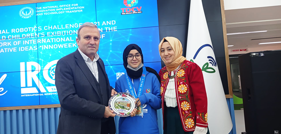 İmam hatip öğrencileri başarıdan başarıya koşuyor: Özbekistan’dan altın madalyayla dönüyorlar!