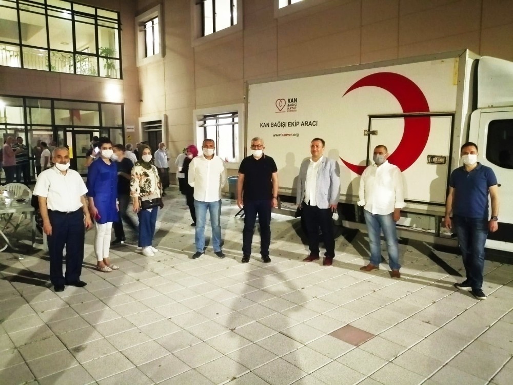 İmam Hatip okulunda kan bağışına destek 