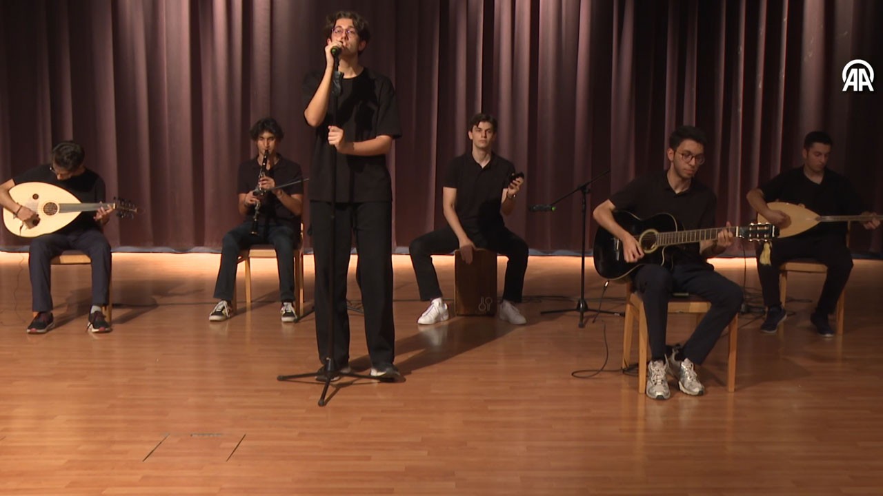 İmam hatip talebeleri Gazze için besteledi