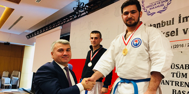  İmam hatipler karate şampiyonası yapıldı