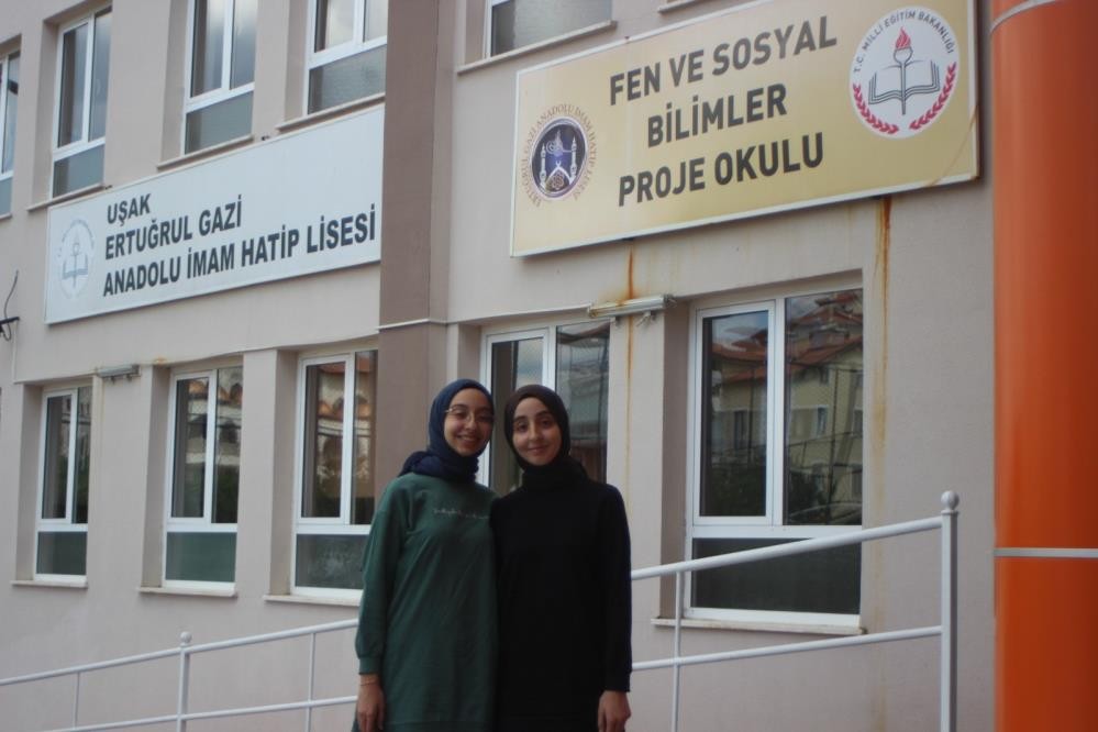 İmam Hatipli ikizlerden gururlandıran başarı! Helal olsun çocuklar
