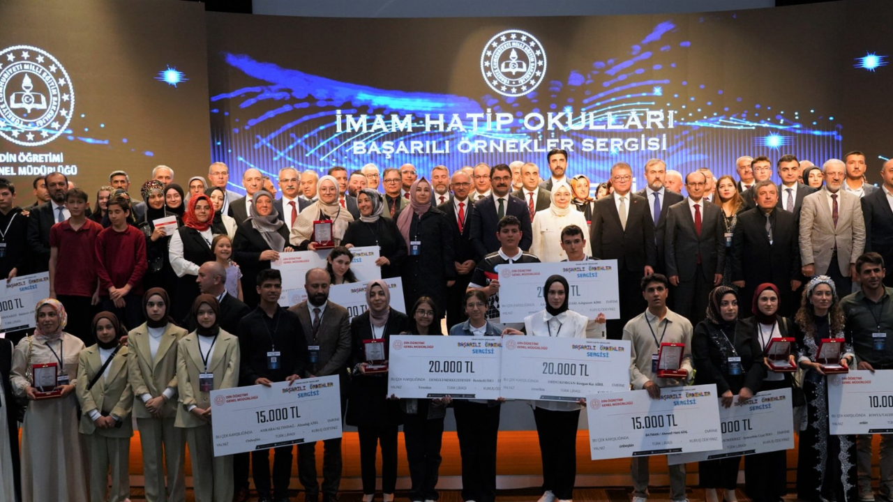 İmam hatiplilere ödül yağdı!