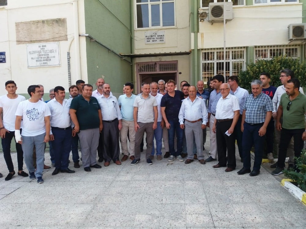 İmam Hatiplileri buluşturan kahvaltı 