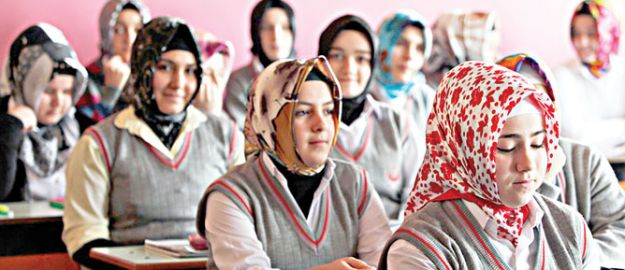 İmam Hatiplere büyük talep