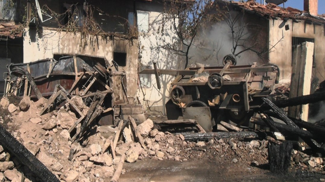 İmamın otomobili patladı, köy yandı