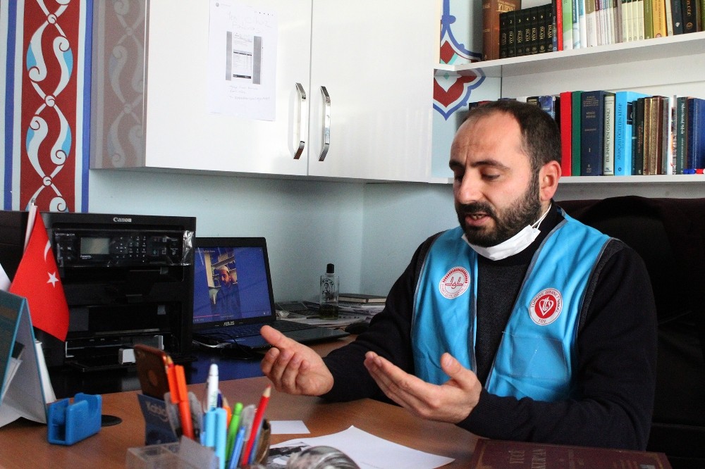 İmamlar Berat Kandili’nde de boş durmadı 