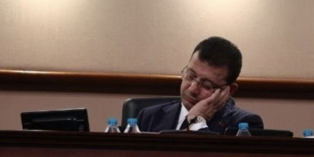 İmamoğlu bütçe görüşmelerinde uyudu