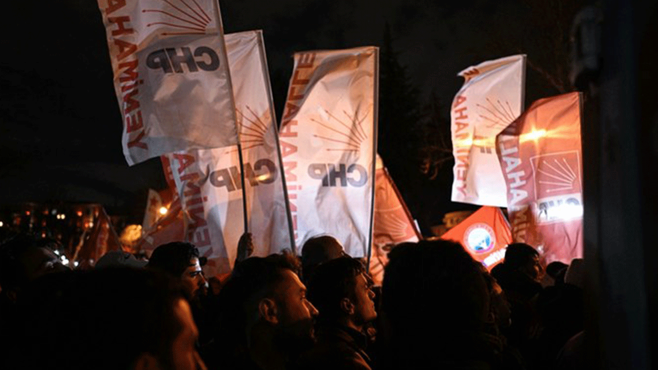İmamoğlu protestolarında olaylar büyüdü! 16 polis yaralandı, 53 kişiye işlem yapıldı!