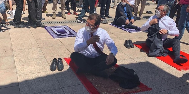 'Camileri seçimden seçime poz verme yeri gören zihniyetin müstesna şahsiyeti!'