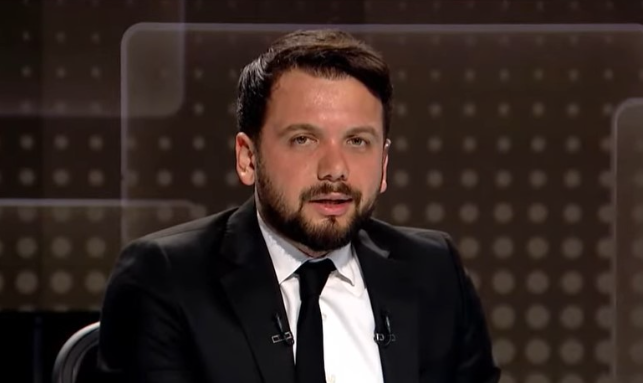 İmamoğlu’nun jetinden sevgilisinden bize ne diyenlere böyle cevap verdi! Bu şatafatın hesabı elbet sorulur!