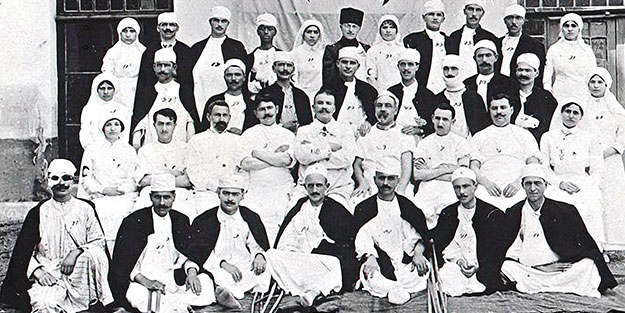 İmanla cepheye koştular, geri dönmediler