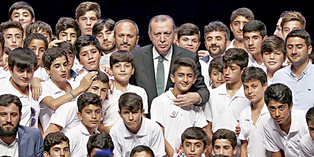 İmanlı nesilden terörist çıkmaz