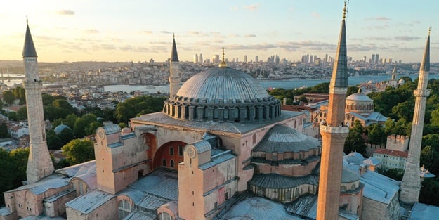 İmarethane de aslına dönüyor
