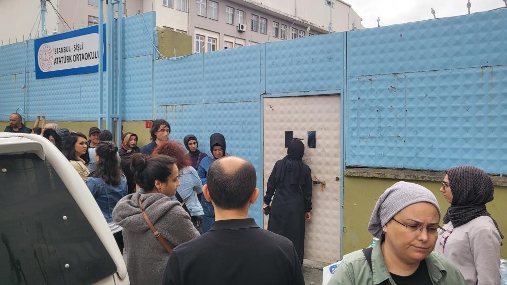 İmdadına son anda yetişti' LGS’de bilindik manzara