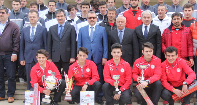 İmdat Sütlüoğlu: 'Terör çay satışlarını olumsuz etkiledi'