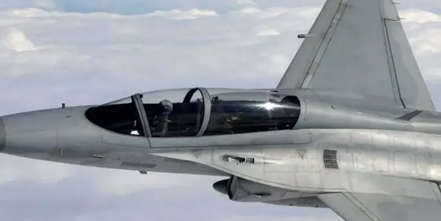 İmzalar atıldı! FA-50 jeti, K2 tankı, obüs ihracatı anlaşması...