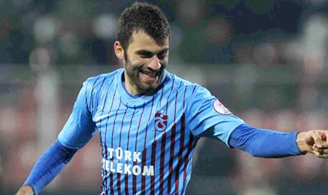 İmzayı attı, çalışmaya katıldı!