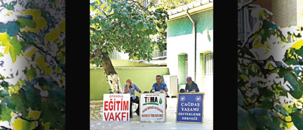 İnançlı kesime hakaret eden ÇYDD cami bahçesinde dilendi