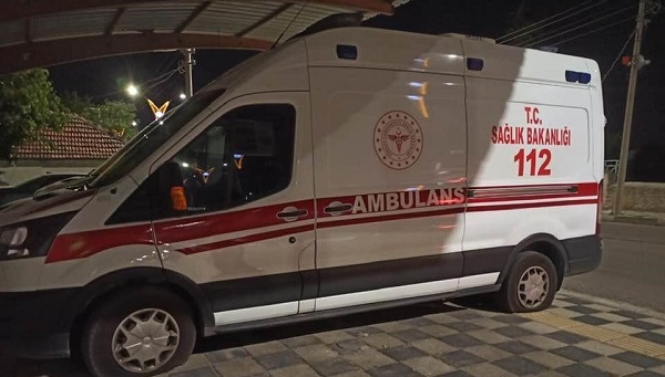 İnanılır gibi değil! Bakın park halindeki ambulansa ne yaptılar