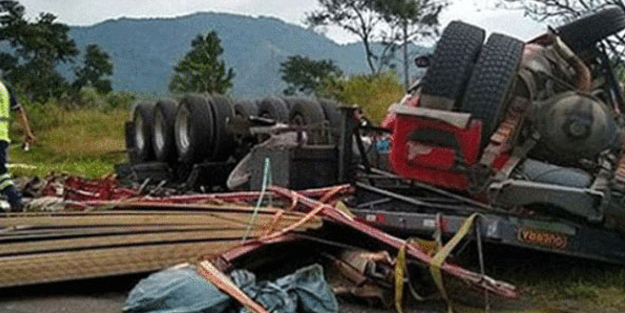 İnanılır gibi değil! Hamile kadının bebeği karnından dışarı fırladı