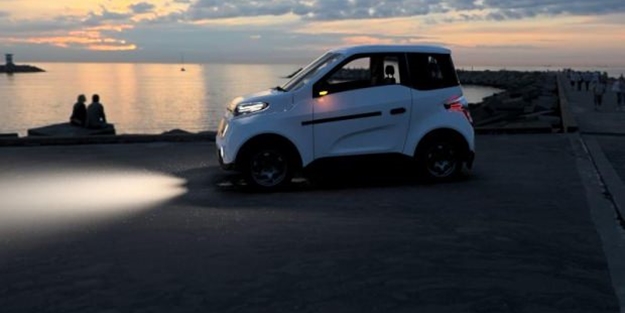 İnanılmaz fiyat! Rusya'nın ilk elektrikli otomobili piyasaya çıkıyor