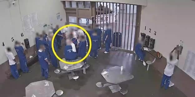 İnanılmaz görüntüler! Erken tahliye olmak için koronavirüslü maske...