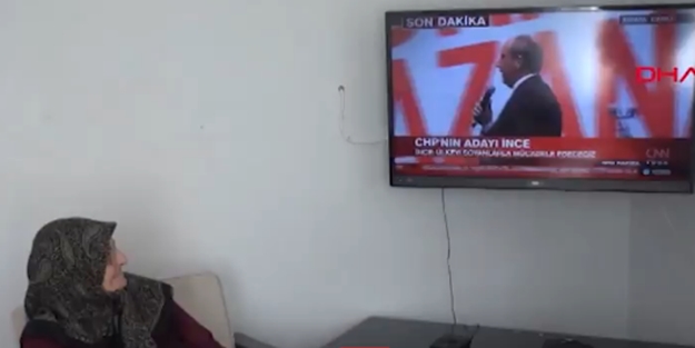 İnce'nin annesi oğlunun adaylığını böyle izledi