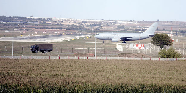 İncirlik'te 8 asker gözaltına alındı