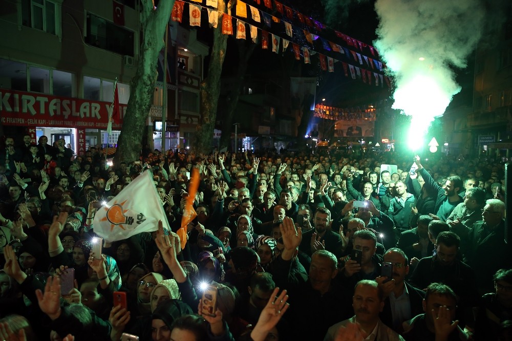 İnegöl Alinur Aktaş’ı bağrına bastı: 