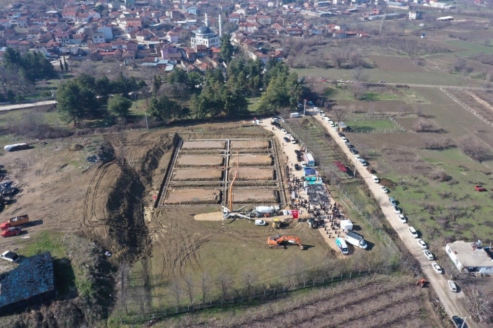 İnegöl’de soğuk hava deposunun temeli atıldı 