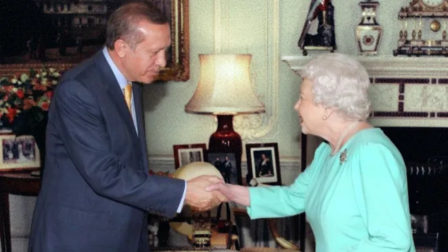 İngiliz basınından küstah iddia! Tayyip Erdoğan'la ilgili bunu yazdılar