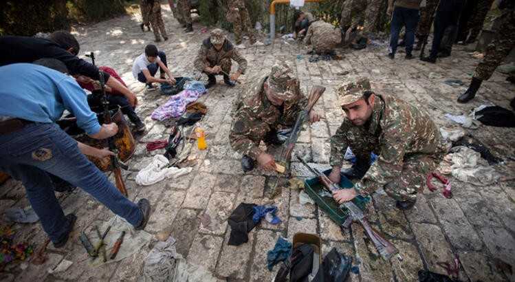 İngiliz gazetesi yazdı: Ermeniler, Rusya’dan müdahale isteyebilir