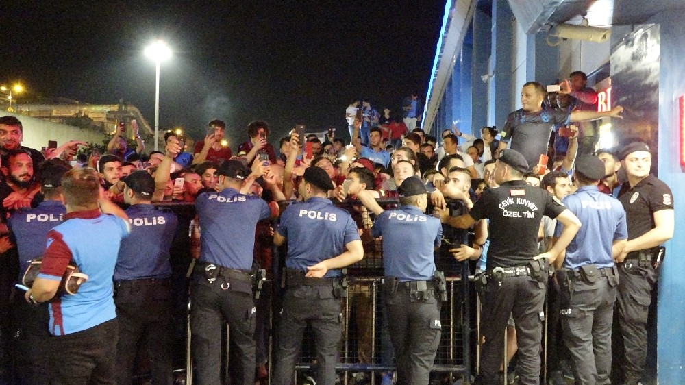 İngiliz golcü Daniel Sturridge, Trabzon’da 