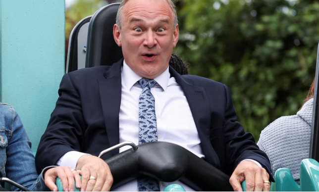 İngiliz Liderden Trump'a Şok Suçlama: "Kremlin Yardakçısı! Avrupa'yı Putin'e Satmak İstiyor"