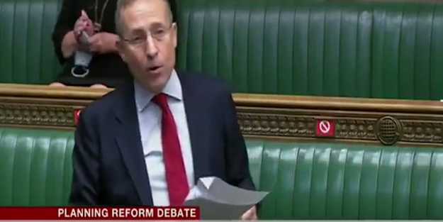 Parlamentoda yaşanan olay 'pes' dedirtti