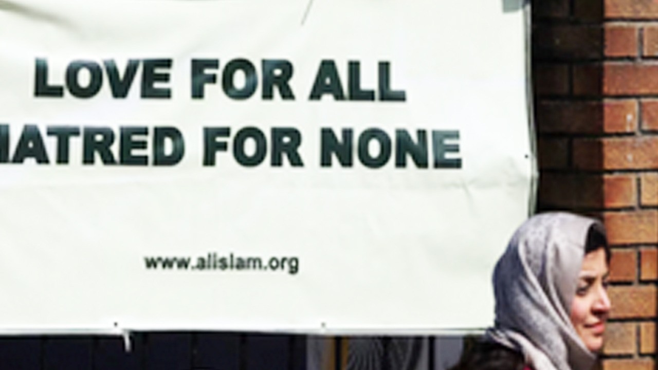 İngiliz Müslüman politikacı: Müslümanlar yanlış tasvir edildi diyerek sert tepki gösterdi!