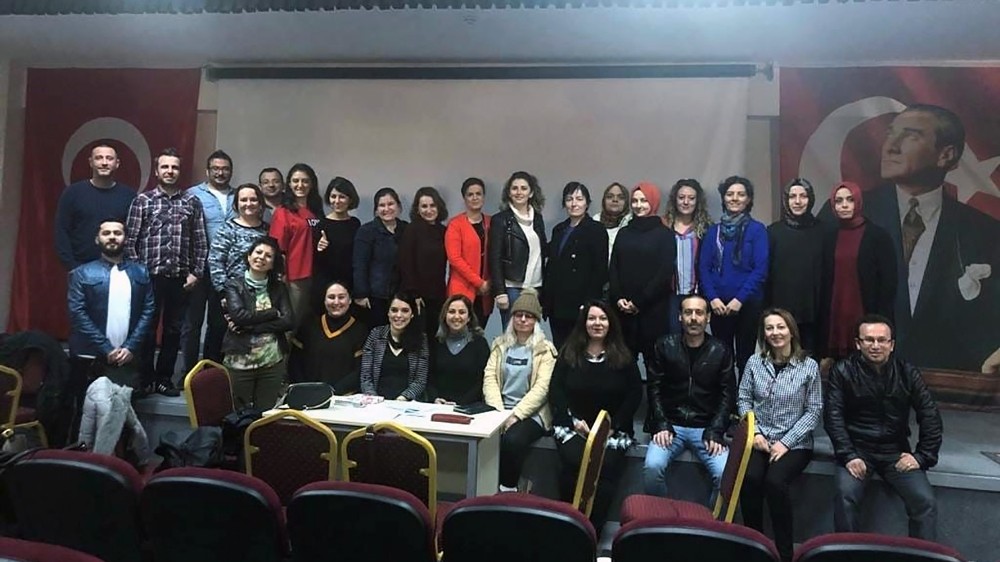 İngilizce öğretmenlerine ‘Soru Hazırlama Teknikleri’ eğitimi verildi 
