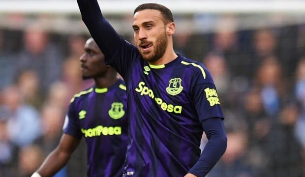 İngilizler'den Cenk'e özel beste!