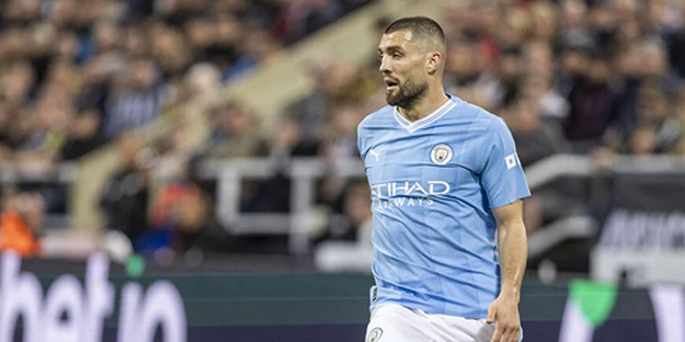 İngilizlerin iddiası gündeme ateş gibi düştü! İşte Mourinho'nun transferdeki 1 numarası