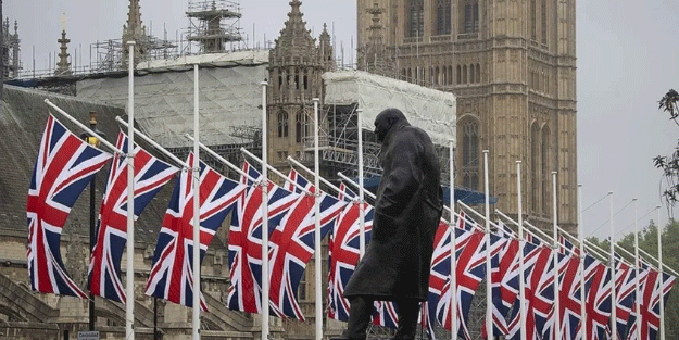 İngiltere'de 1 yılda 4'üncü grev! Doktorlar isyanda