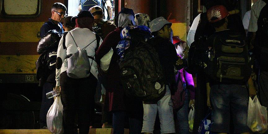 İngiltere 20 bin sığınmacı için...