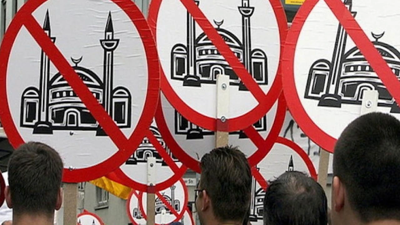 İngiltere faşizmin başkenti oluyor! Müslümana zulüm ankete yansıdı