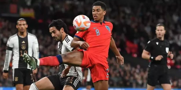 İngiltere ile Almanya arasında gol düellosu