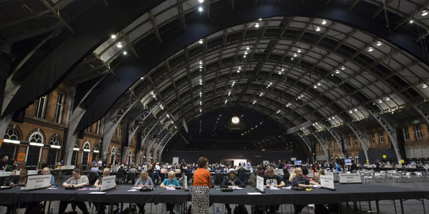 İngiltere şokta: Londra ayaklandı!