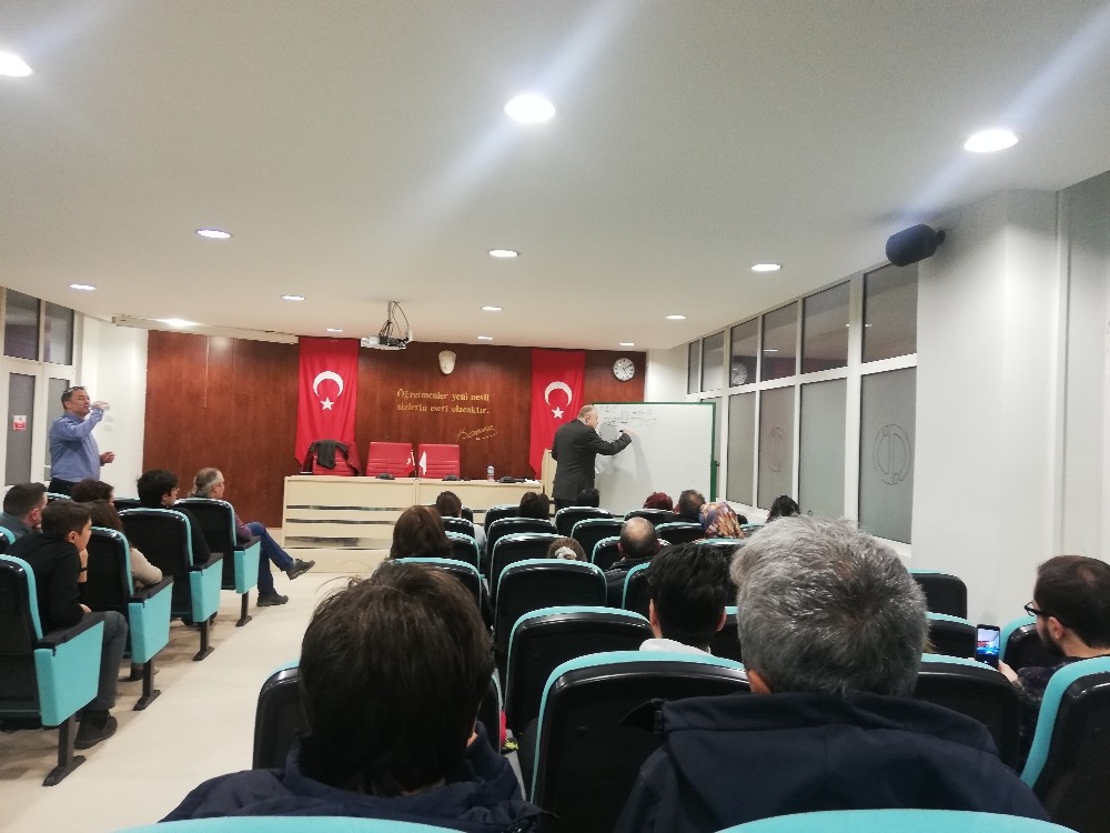 İngiltere Keele Üniversitesi’nden Prof. Julius Kaplunov ÜYEP öğrencileriyle buluştu 